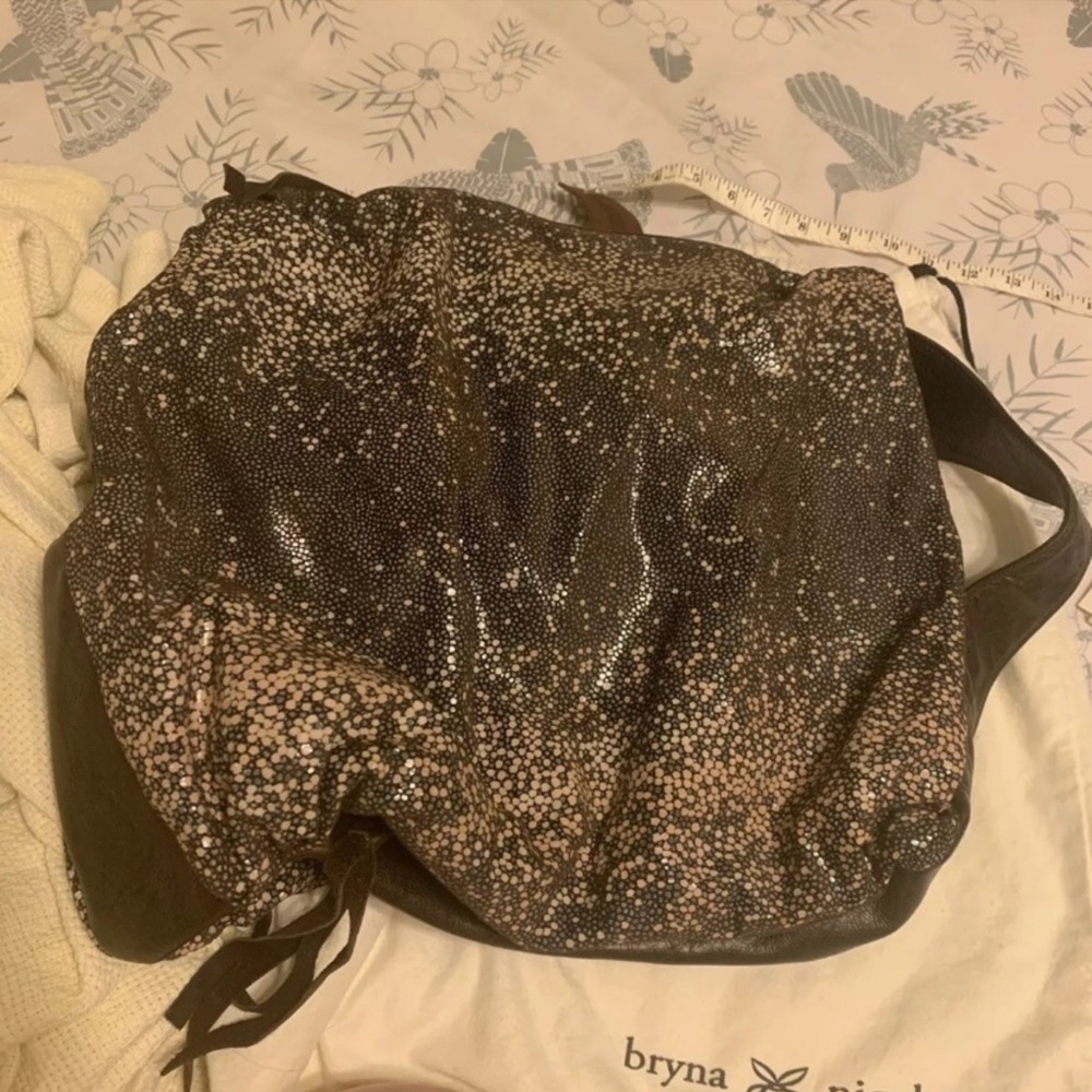 Bryna Nicole brown stingray tote shoulder handbag - Picture 8 of 8